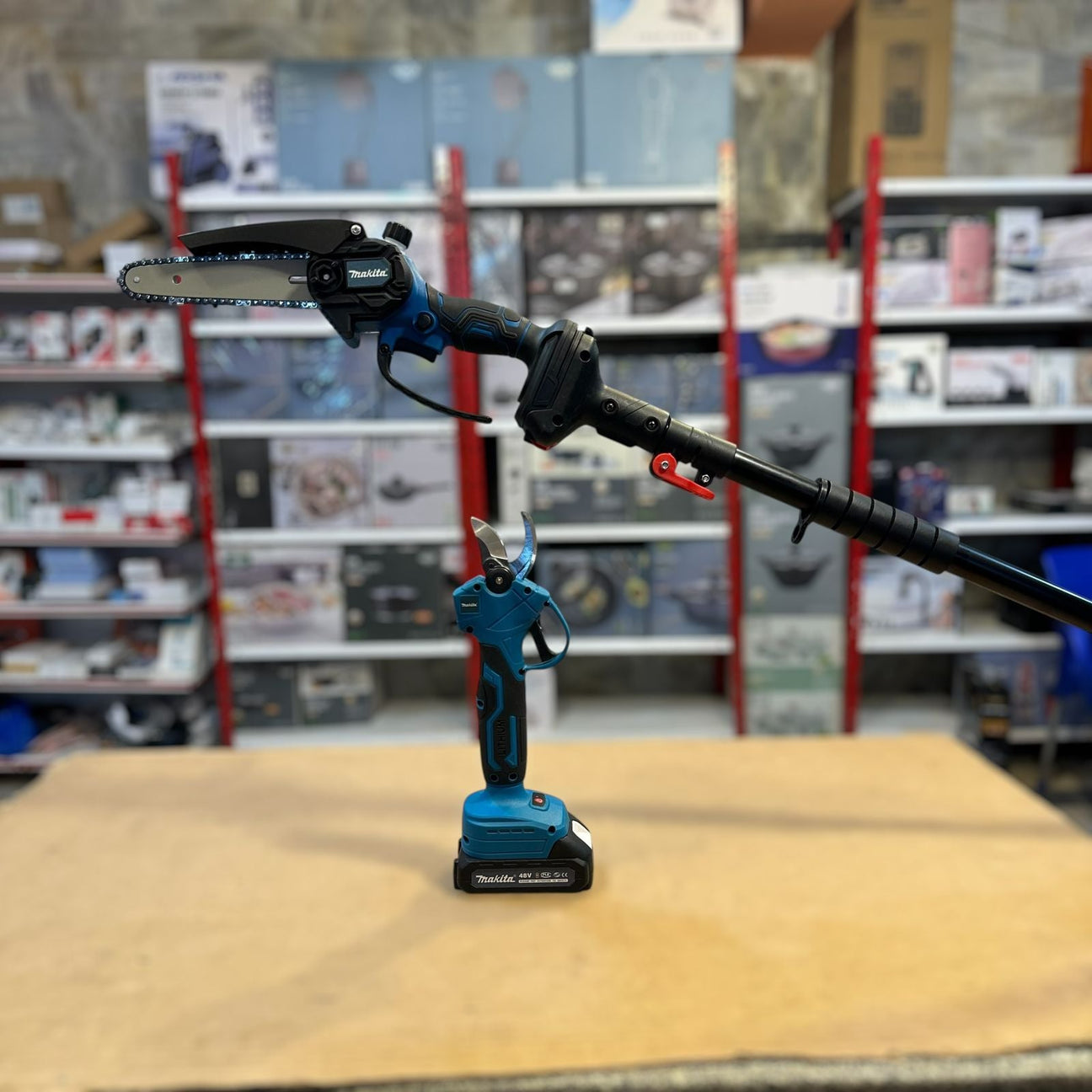 Makita 3 in 1 Cordless Tree Trimmer